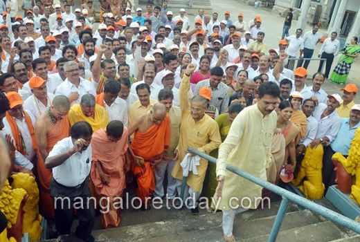 Padayatra against Yettinahole Project 1